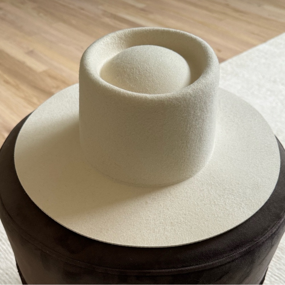 Lack Of Color Cream White Boater Hat - Size Small